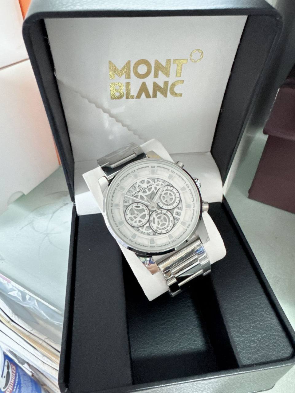 ساعة يد كرونوغراف Montblanc بهيكل فضي ستانلس ستيل