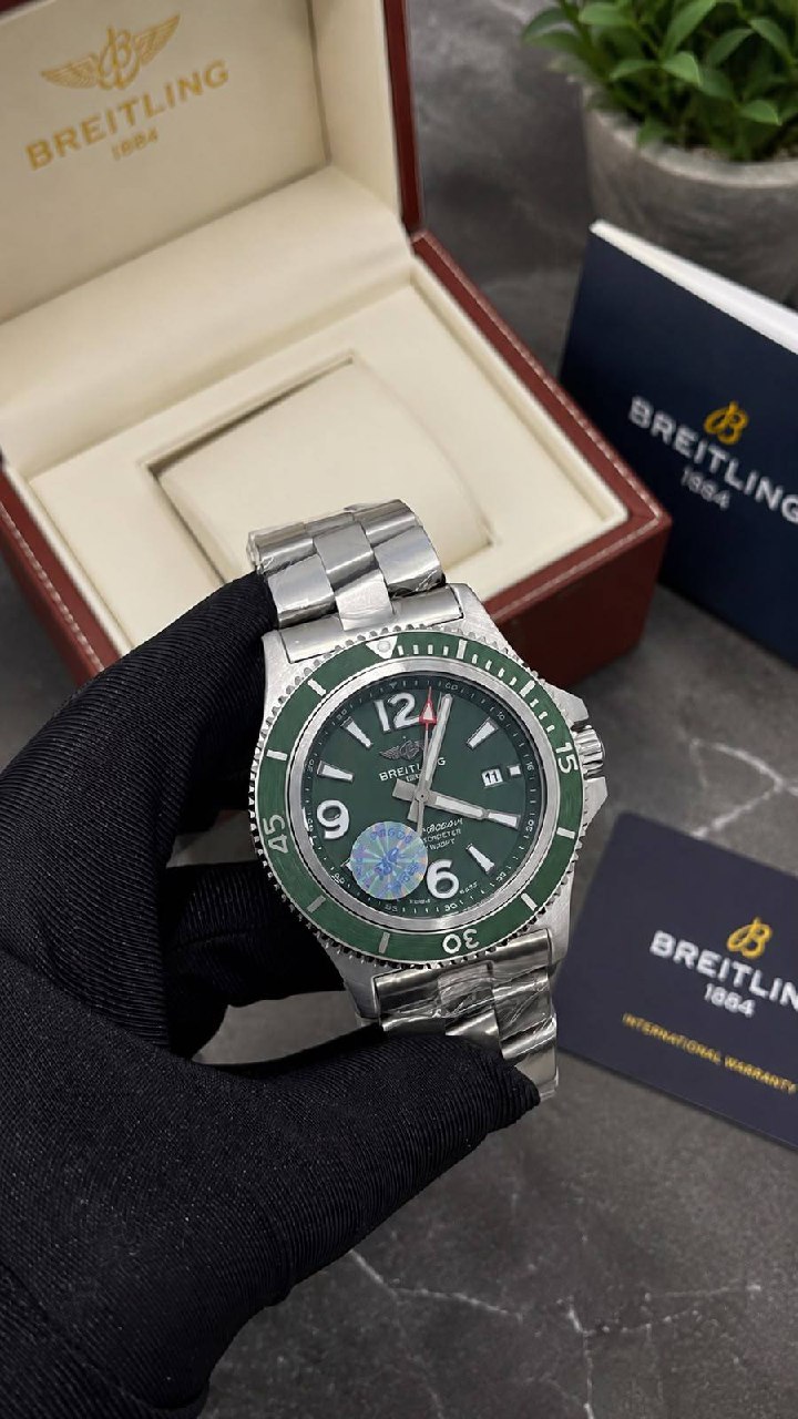 Ceramic Watch · Metal Bezel