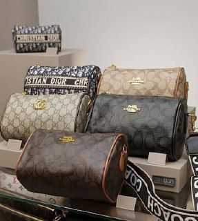 Modern Shoulder Bag · Campus